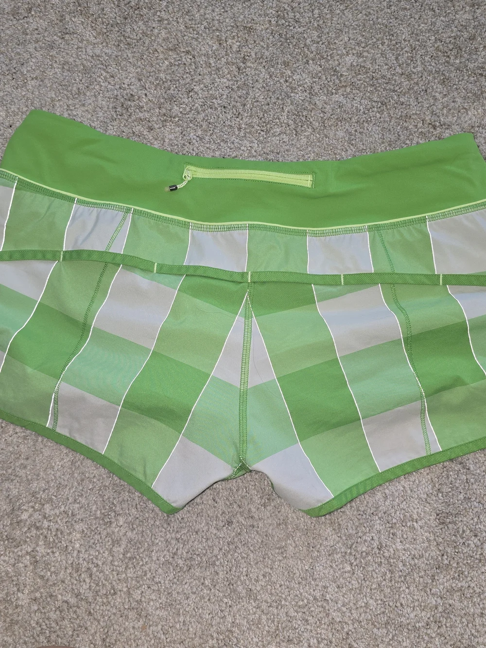 Lululemon Green Plaid Women's Speed Short - SIZE 10